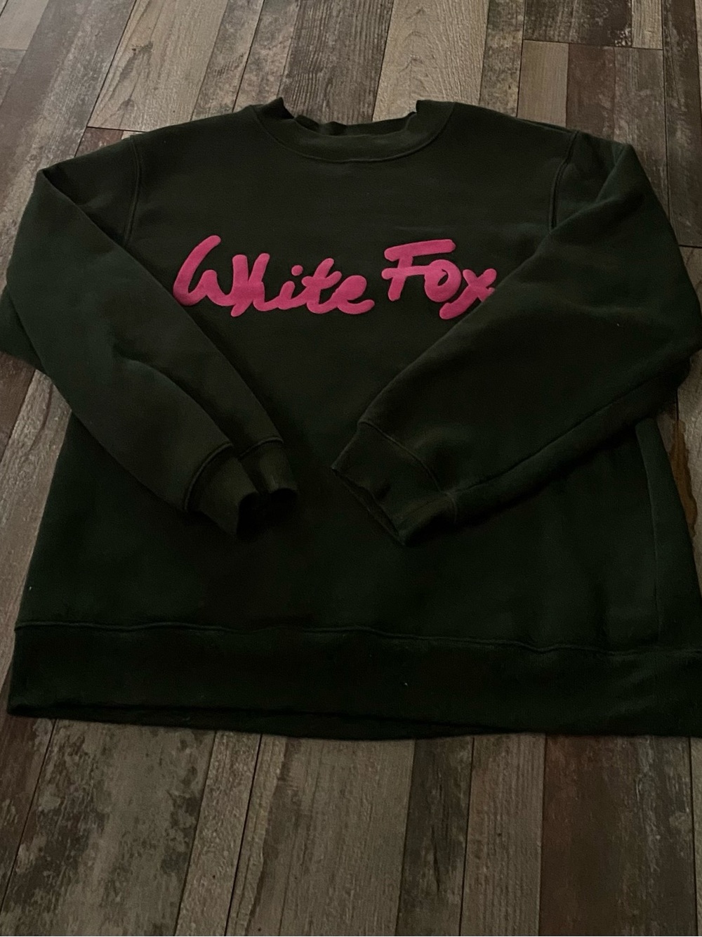 White Fox Boutique Olive Green Crewneck Sweater with Hot Pink Logo - Picture 3 of 4